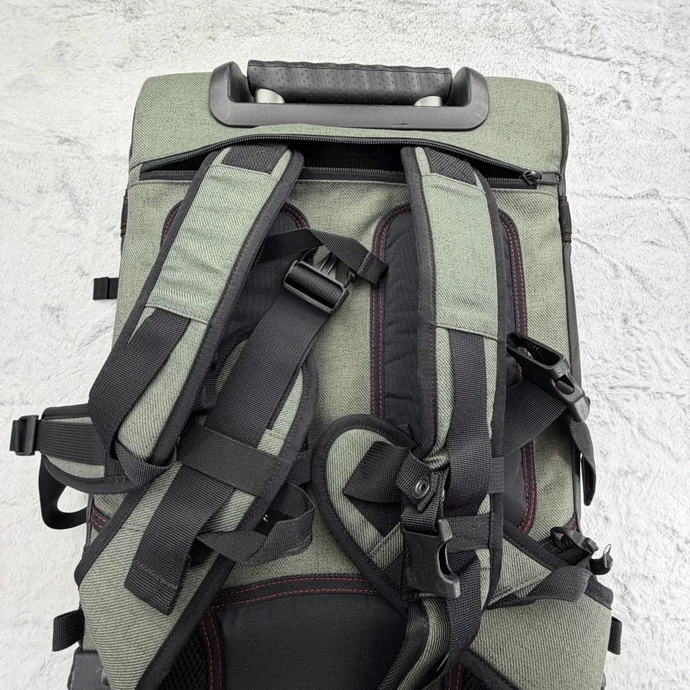 Timbuk2 Aviator Wheeled Backpack Carry On Luggage Skateboard Wheels 15 x 10 x 25